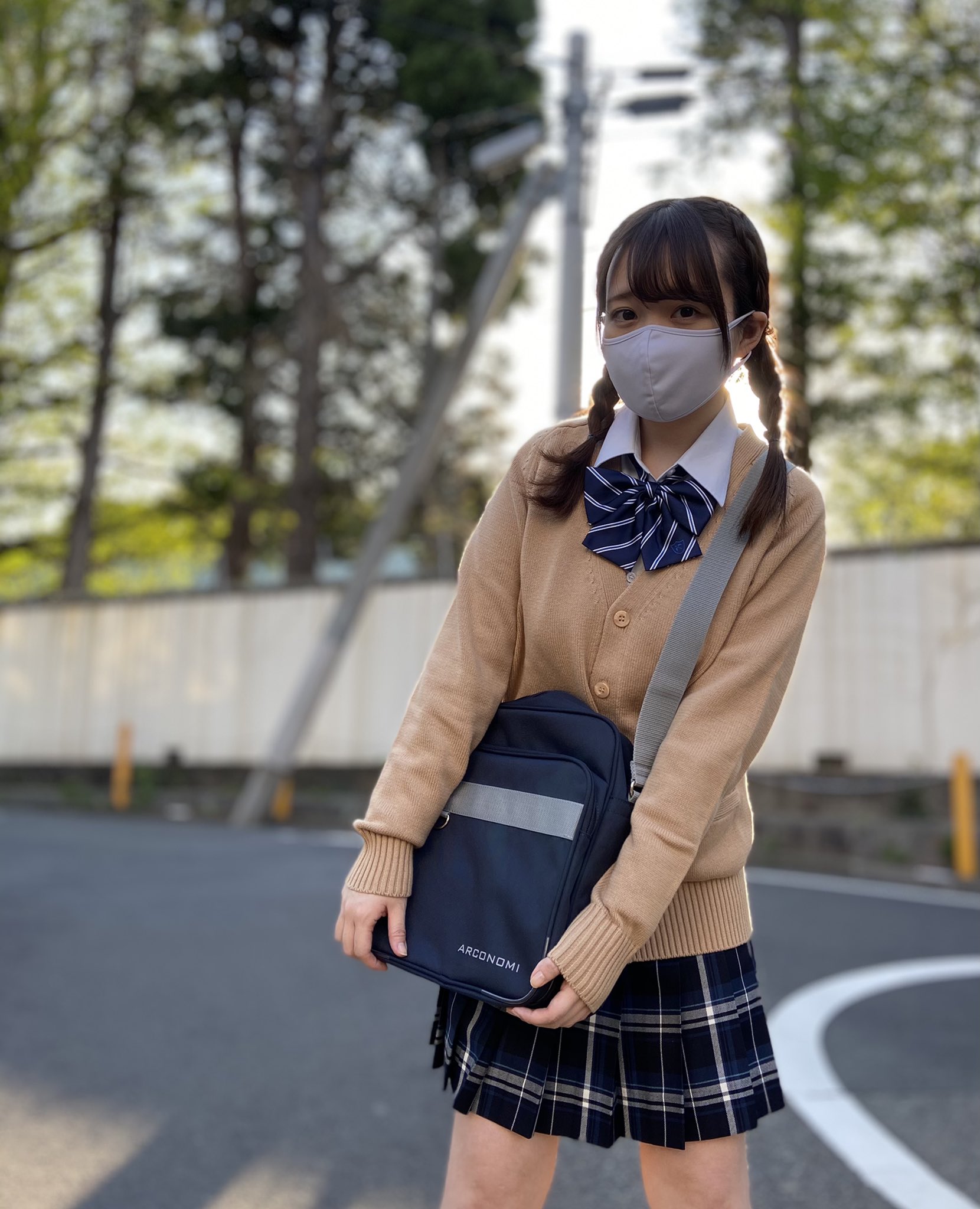 تويتر Conomi على تويتر 原宿店 ブルーでまとまりのあるコーデ 大人気のキャメルのカーデはダボっと着れて サイズ感が可愛い 荷物の出し入れが楽なショルダーバッグがオススメ Conomi 制服 なんちゃって制服 高校生 Jk Fjk Sjk Ljk Jkブランド