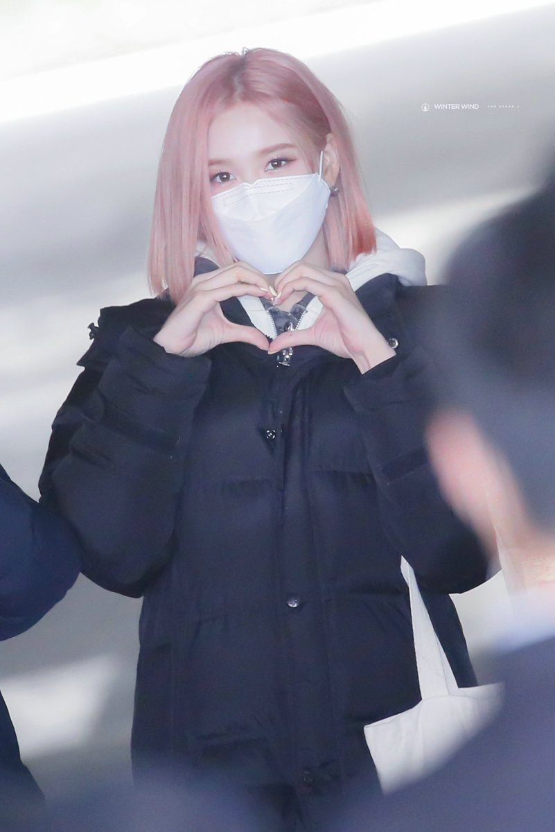 winterwind_2004's tweet photo. -𝟮𝟭𝟬𝟰𝟭𝟰 𝗦𝗵𝗼𝘄 𝗖𝗵𝗮𝗺𝗽𝗶𝗼𝗻 

#STAYC #스테이씨 #재이 #J #장예은 https://t.co/BG8KnKCqx2
