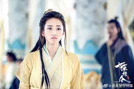 The one friend in question is Mianmian, aka Luo Qingyang, not a Jin by birth but a Jin disciple. Kind, snarky, virtuous and loyal, she has more braincells than most of the rest of the cast put together. Too perfect for this world, we have no choice but to stan.