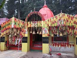 ExploreOuting's tweet photo. Part 1
#नवरात्री के पावन अवसर पर हम आपको उत्तराखंड के प्रसिद्ध देवी मंदिरों की जानकारी दे रहे हैं.
#HappyNavratri

कालीमठ मंदिर, रुद्रप्रयाग

हाटकालिका मंदिर, गंगोलीहाट

नंदा देवी मंदिर, अल्मोड़ा

कोट भ्रामरी मंदिर, बागेश्वर https://t.co/q8vGV5u2zl