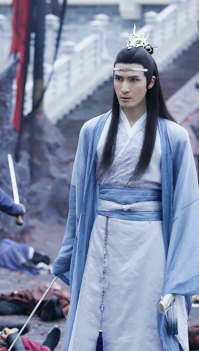 On the Lan side, we have Lan Wangji's elder brother Lan Xichen, aka Lan Huan, aka the First Jade of Lan. Ships his brother and Wei Wuxian like it's his job and lowkey horny as fuck for Meng Yao (more of whom later). Mostly gentle and calm but dangerous in battle.