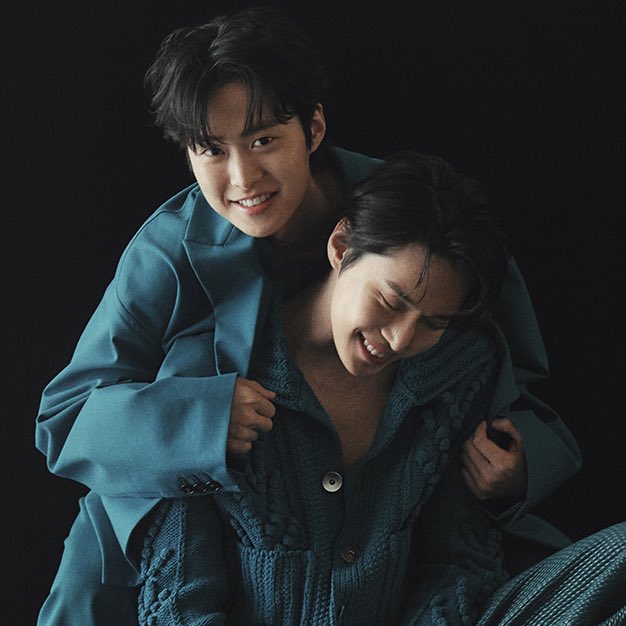 ตอนเด็ก                                     ตอนโต