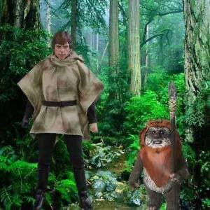 cheflouis1985's tweet photo. @jimmyfallon Star Wars: A young man who lusts after his twin sister teams up with teddy bears to kill his father and his work colleagues. #DescribeAMovieBadly https://t.co/40c3PvPwjU