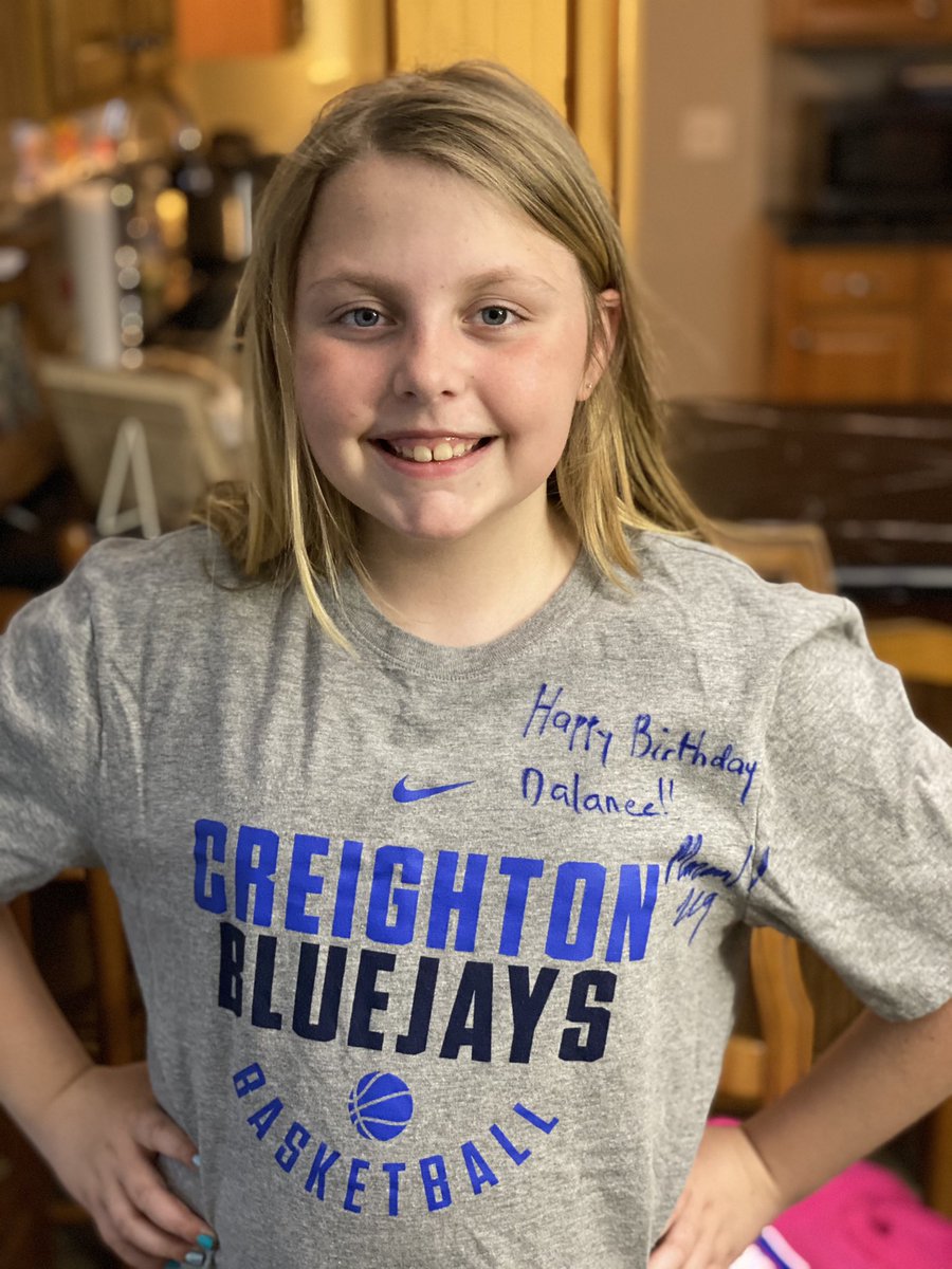 Thank you <a href="/MZegarowski1/">Marcus Zegarowski</a> You made Dalanee’s night! Appreciate you taking time to autograph her shirts! D loves watching you play...she HOPES you follow Coach Paul...That would be perfect! 😉#yourbiggestfan #welovecoachpaul <a href="/BluejayMBB/">Creighton Men’s Basketball</a>