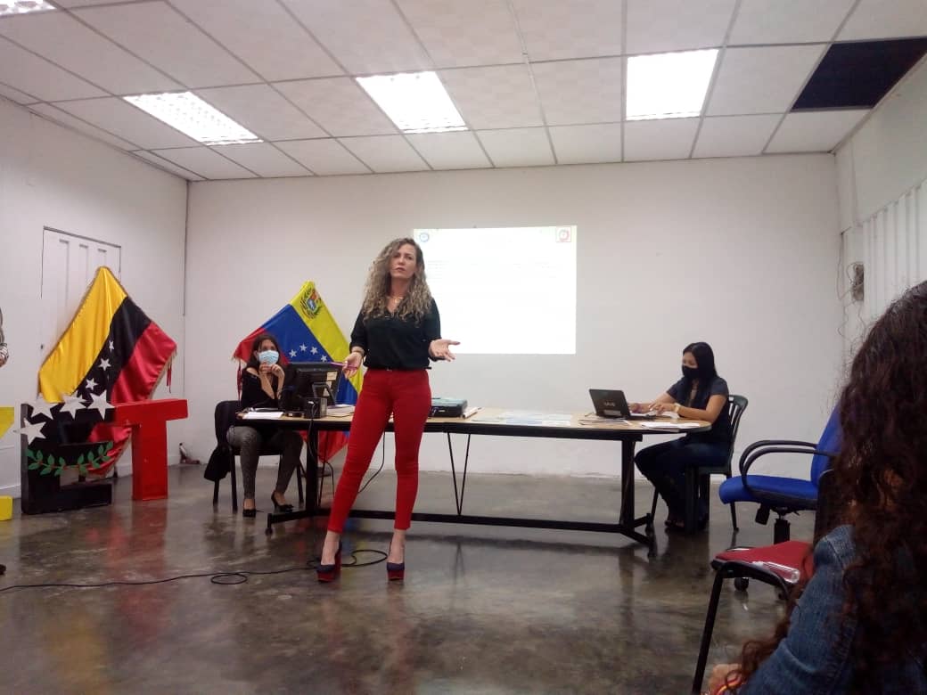 supervisionZET1's tweet photo. Desde @ZonaEducTachira se realiza socialización de Orientaciones para el III momento pedagógico y cierre de año escolar @psuvaristobulo @MPPEDUCACION @JorgePerezVZLA @FreddyBernal @Juntosxtachira1 @charlychaves @ZonaEducTachira https://t.co/SwKK7Keq53
