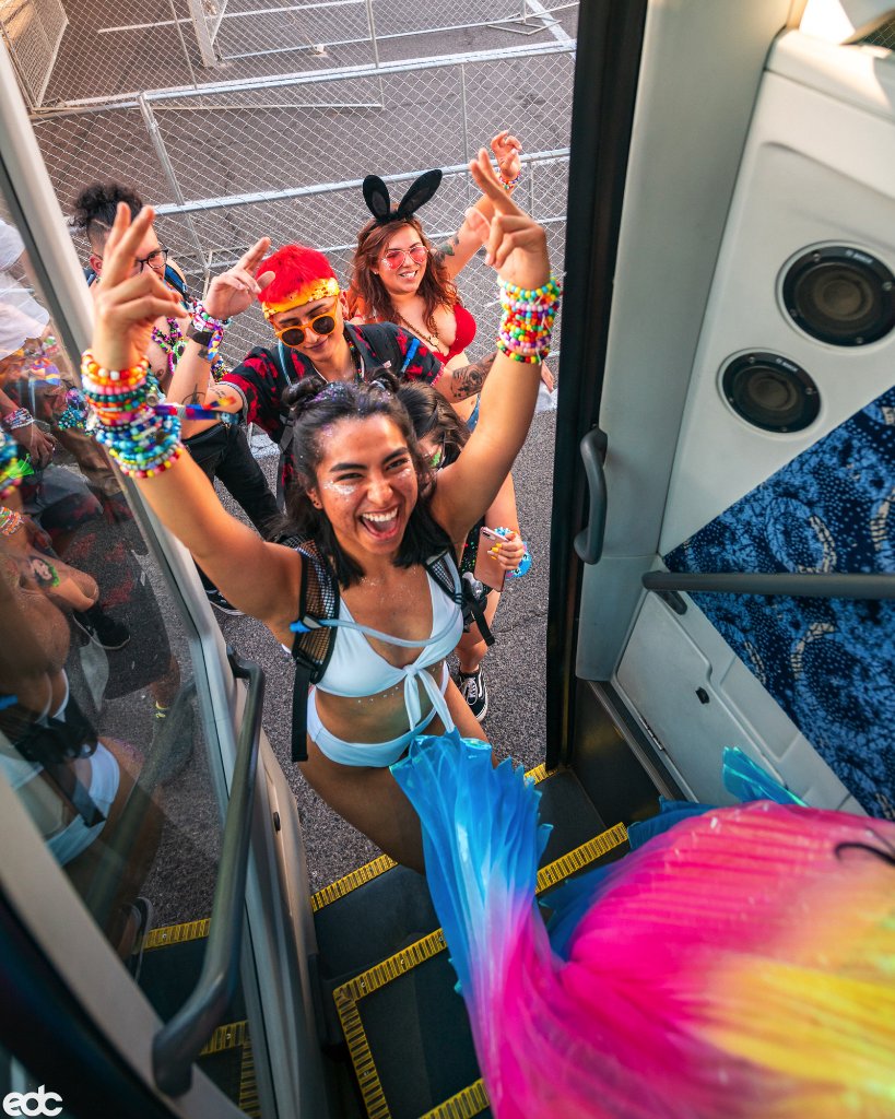 EDC_LasVegas's tweet photo. Planning mode: activated!😎 Reserve your #EDCLV2021 travel now with our discounted Headliner Hotels and Official Shuttles! 🚌🌆🌼

Head to our website to book yours → https://t.co/55vYCJ5c3A 

We can’t wait to see you in MAY! ❤️ https://t.co/JjXCCO5UGE
