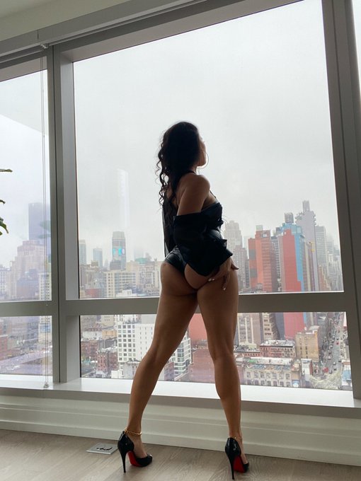 🎂 https://t.co/rJ9T6jBWGi