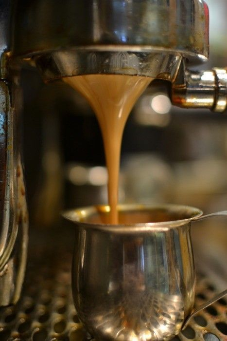 TatyanaZhmnva's tweet photo. A single cup of coffee contains:
11 % of the recommended daily amount of vitamin B2 
6 % of vitamin B5
3 % of manganese and potassium
Considering that many people drink multiple cups of coffee every day, these nutrients quickly start to add up.
#MorningCoffee #Staywell https://t.co/Z2Obr8EblE