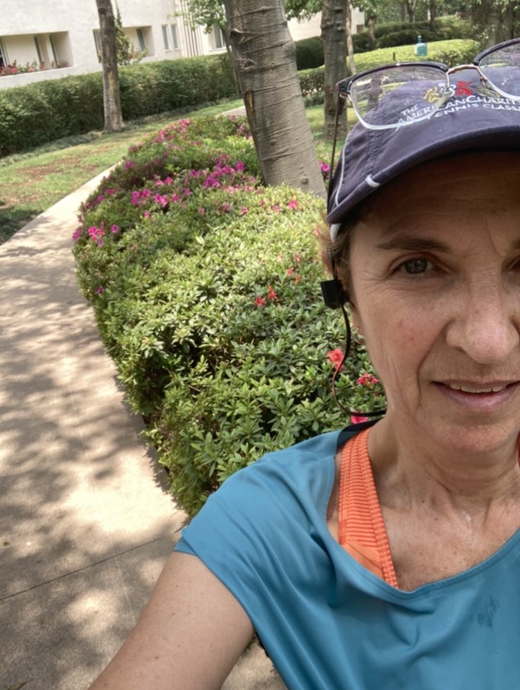 BarbCarrillo27's tweet image. Terminando de entrenar para la #CarreraExItam.
Invito a ex-alumnos y a toda la Comunidad @ITAM_mx a inscribirse. 

Nuestra inscripción se destinará a becas para que más alumnos puedan terminar sus estudios. 

#HubSports #SeleccionNatural
#TeamColmillo