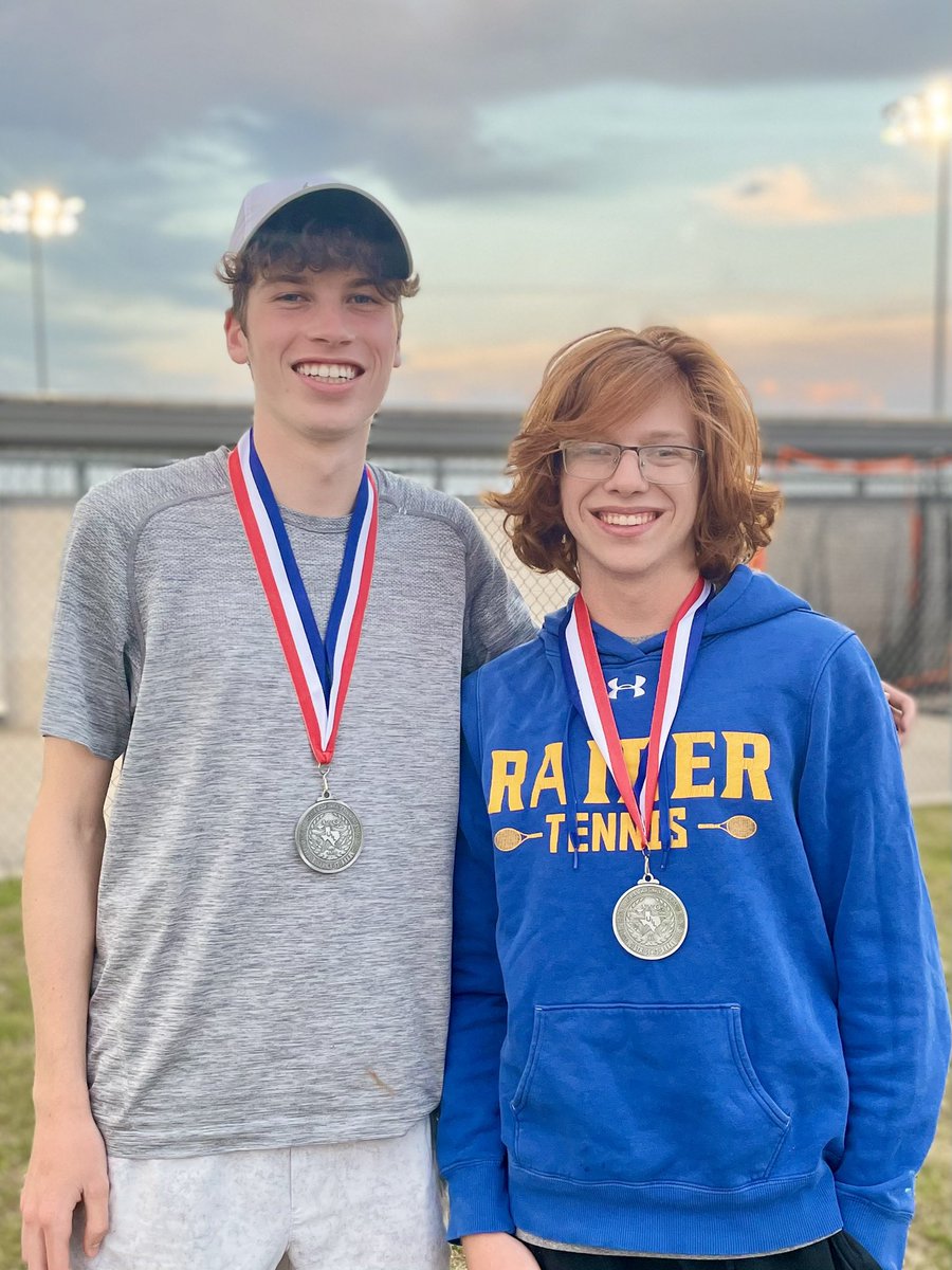 SunnyvaleTennis's tweet photo. Congratulations to Tanner Bert and Trevor Bond on placing 2nd in boy’s doubles at district today! They advance to the regional tournament on April 26-27! Also, congrats to our consolation champs! In girl’s doubles, Elisa Paul and Jewelin Sunny and in boy’s singles Ethan Siao. https://t.co/FwKEupL0iG