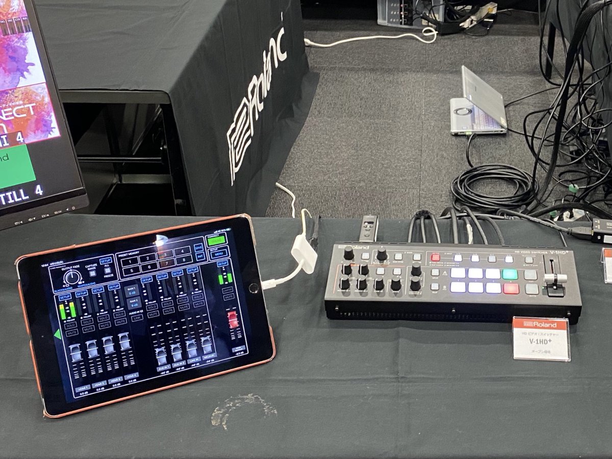 RolandSG_jp's tweet photo. 【展示会情報】CONNECT2021最終日は17時まで開催しております!ライブ配信で人気のV-1HD⁺は待望のiPadアプリ「V-1HD⁺ Remote」を初展示!スイッチング、ミキシングをわかりやすいGUIで操作できます!3月末に発売したBOSSブランド「WL-30XLR」も一緒に展示しています😃 #Roland #v1hdplus #ライブ配信 https://t.co/wentxRLRXp