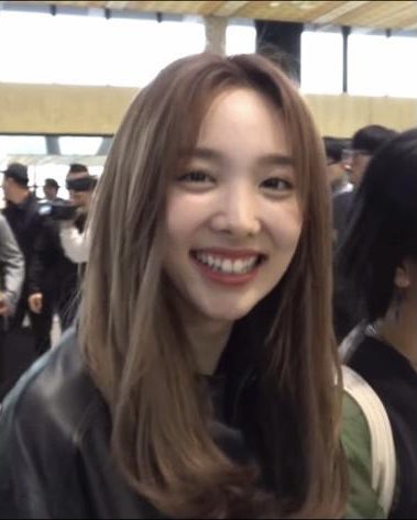 nyrated's tweet photo. nayeon when you smile, i'm also happy; thread https://t.co/ZFVN4cIEdx