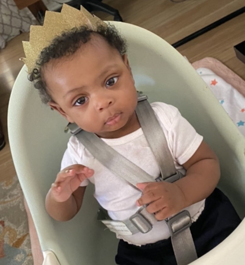 enTycingTy__'s tweet photo. happy half birthday Chace 🥳🎉🎈 https://t.co/pC7V27sJXq