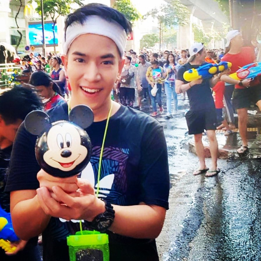 champzwachi's tweet photo. #สงกรานต์ทิพย์ เริ่ม!!💦
#happysongkranday https://t.co/ovA7912xNQ