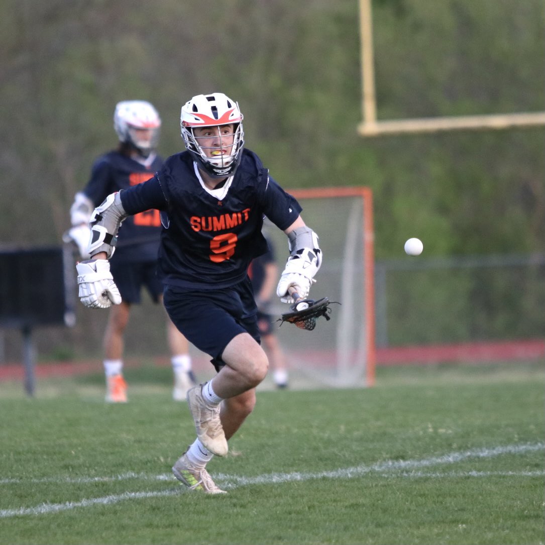 SpartansSummit's tweet image. And that’s a WINNER! GWG by Ryan Simoneaux with :02 remaining. Final Score: Summit 6, Wilson Central 5. Spartan Goals by Bridger Pope (4) and Ryan Simoneaux (2). #oneteam #summit #spartans #lax