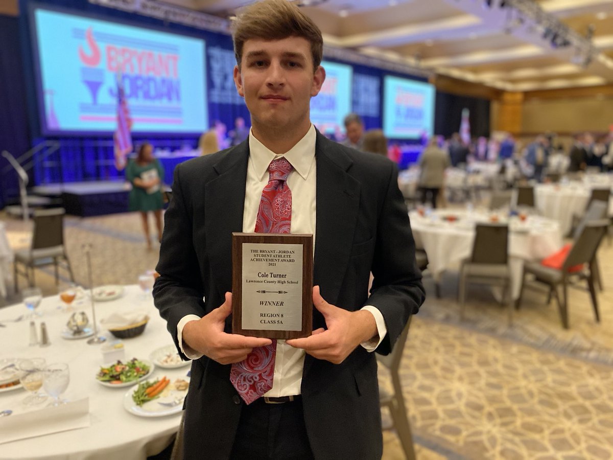 Very proud of this gentleman ⁦<a href="/Cole_Turner5/">Cole Turner</a>⁩. Well deserving of the Bryant-Jordan Class 5A Region 8 Achievement Award. Thank you for representing ⁦<a href="/LCHSreddevils/">Lawrence County HS</a>⁩ ⁦<a href="/LCSMoves/">Lawrence County BOE</a>⁩ ⁦<a href="/LC_baseball16/">Marty Hutto</a>⁩ so well. ⁦Congrats to all the Champions tonight. ⁦