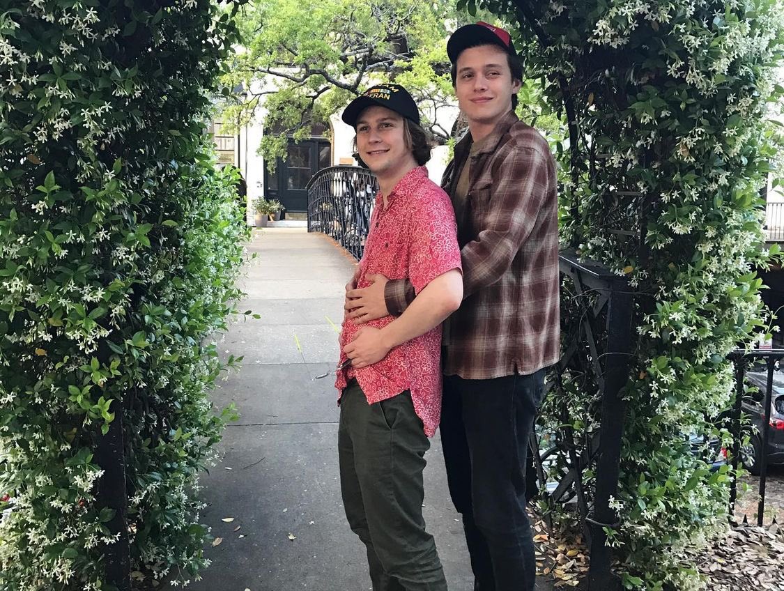 dailynickrob's tweet photo. (1) Alexandra Ship posted some BTS photos/videos from back when they were filming on the set of Love, Simon!

alexandrashipppp via ig: https://t.co/9yxDfXtoyD