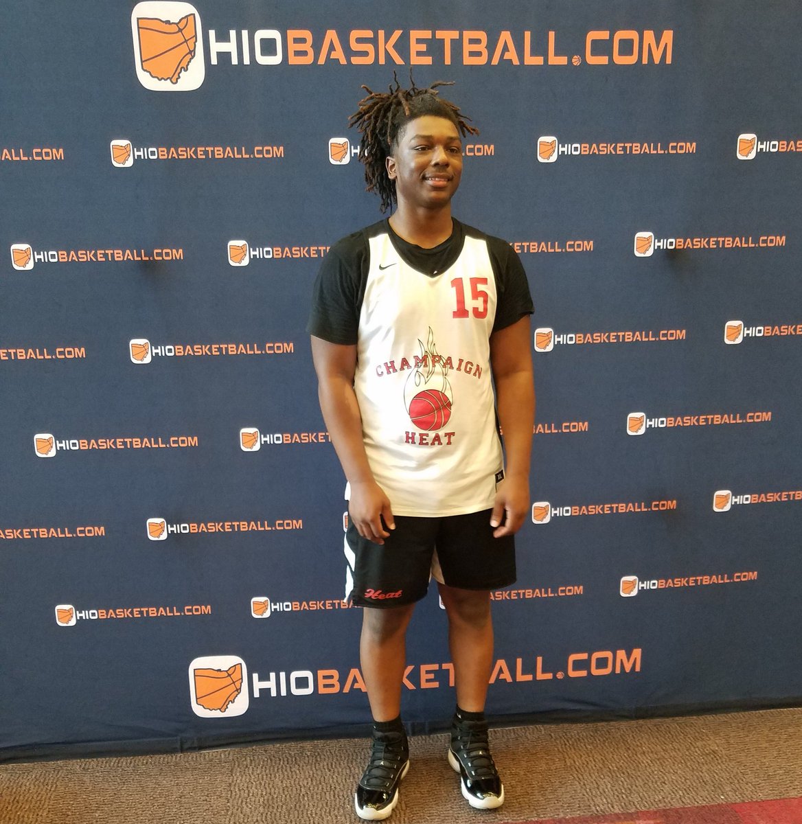 ChampaignHeat's tweet photo. 2022 defeat WI Swing &amp; go undefeated @ny2lasports @Ohio_Basketball #NY2LAEXTRAVAGANZA2K21. 6'2 SF @EjAlexander5 led w 9pts,5'10 PG @JermontreYoung &amp; 6'8 PF @Sam_Bradbury23 scored 8pts, 6'3 SF @tezobuckets &amp; 6'4 G @Dhubb1_ had 7pts. @chilandprephoop @MidwestHoopsSL @prepballstars https://t.co/429ciWVwFi