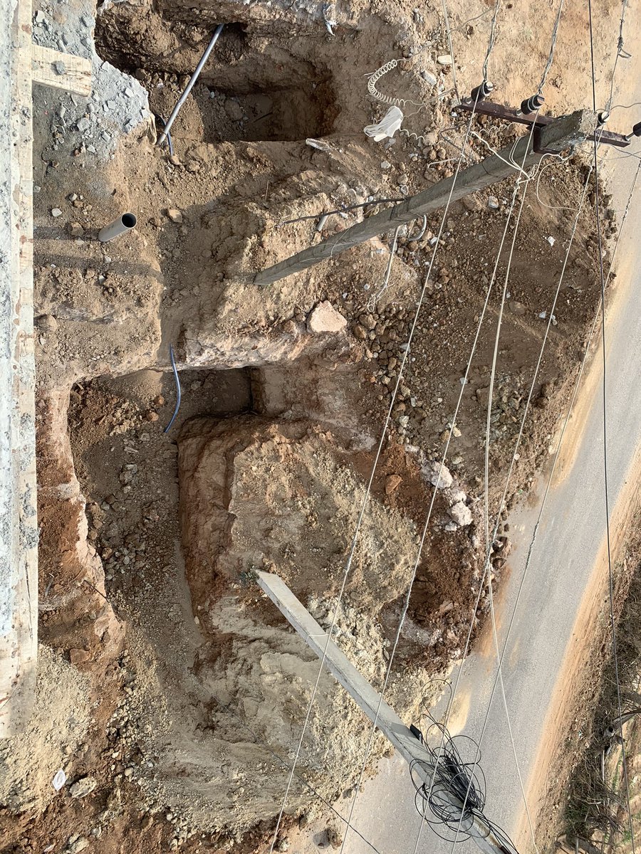 kishorekumar727's tweet photo. This 8ft digging was done from #BSNL  engineering team to fix the fiber problem on 9th March in the area #Ravuthanahalli (562123) but it’s not closed... this shows the lack of operations and authority in government sector.. @BSYBJP @KarnatakaBJP @BSNL_KTK https://t.co/0AYbdympcl