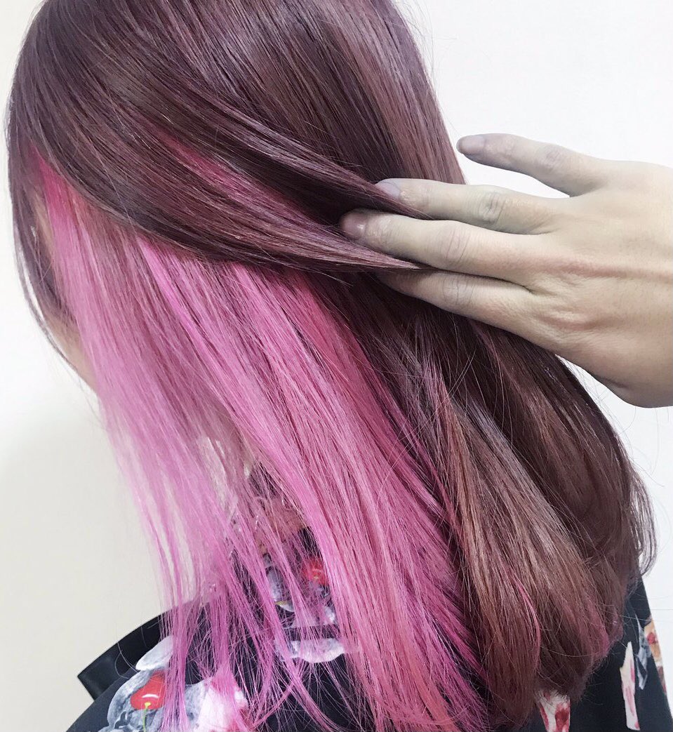 Hiro Redtaylorsversion 今年の春夏ヘアカラー ピンク ハイライト 暗めの髪色でも簡単に立体感をプラスできる最旬ヘアカラー Pink Hair X Balayages Pink Hair X Gradation Pink Hair X Inner Color T Co Zfszkqg5hg T Co