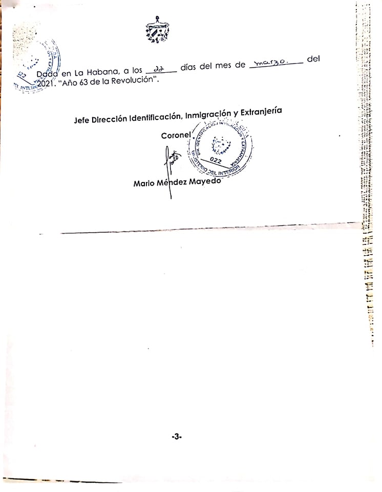 El 29 de marzo la Dirección Identificación, Inmigración y Extranjería <a href="/minint_cuba/">MININT_CUBA</a>  me cita para retener mi carnet de identidad como residente permanente en #Cuba, me entregan la #Resolución127 dándome un plazo de 30 DÍAS PARA ABANDONAR CUBA voluntariamente o ser DEPORTADO