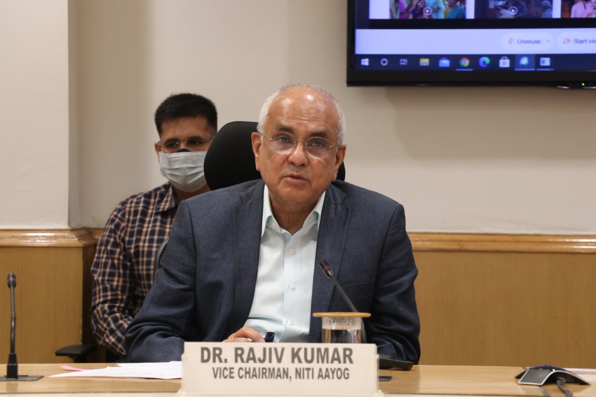 Real change in #health &amp; #nutrition outcomes can be created only by changing behaviors at the grassroots. The launch of the #PoshanGyan portal is a landmark moment for the country: #NITIAayog VC <a href="/RajivKumar1/">Rajiv Kumar</a> 

Visit: poshangyan.niti.gov.in