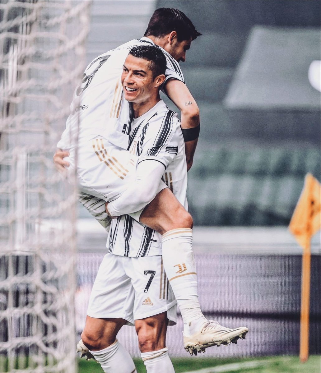 szvdesign's tweet photo. Le Zebre 👊🏽🦓 #alvaromorata #cristianoronaldo #ronaldo #cr #cr7 #juventus #juventusturin #juventusfc https://t.co/q40RAO1sKO