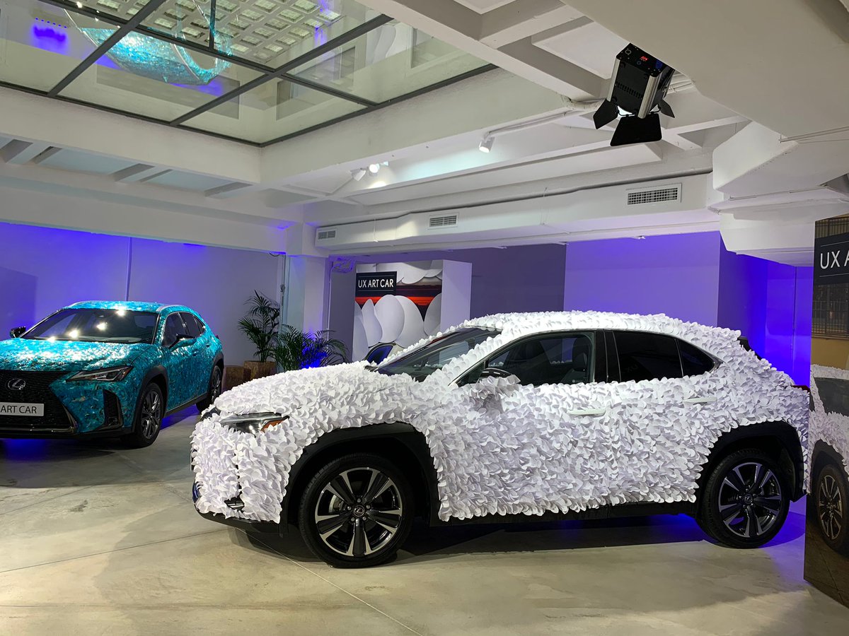 Hoy estamos con los Lexus Art Car y como bien indica su nombre, son arte sobre ruedas📸

<a href="/LexusSpain/">Lexus España</a> #Lexus #LexusArtCar #LexusUX #Artcar