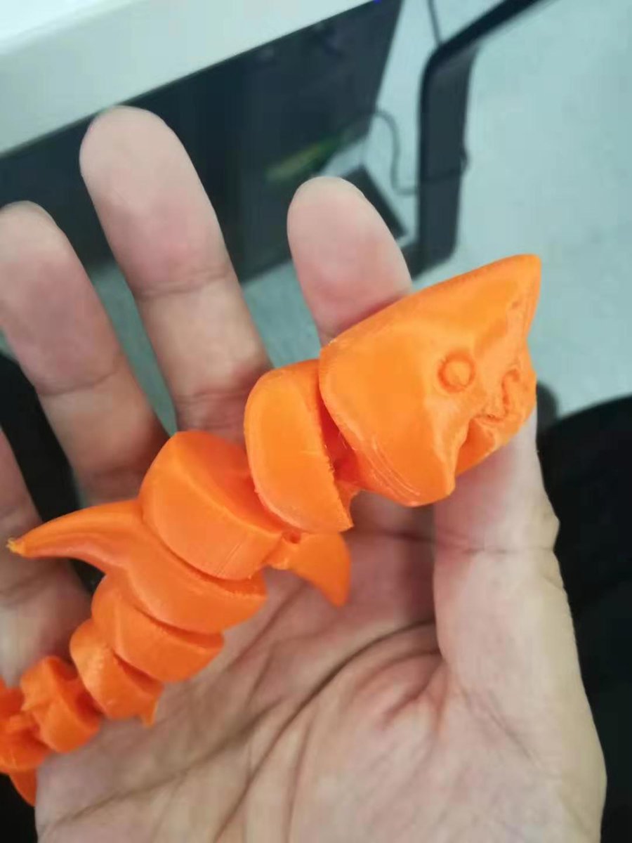 EryoneM's tweet photo. I used 3d printer to print PLA fish https://t.co/179E1cyCHh