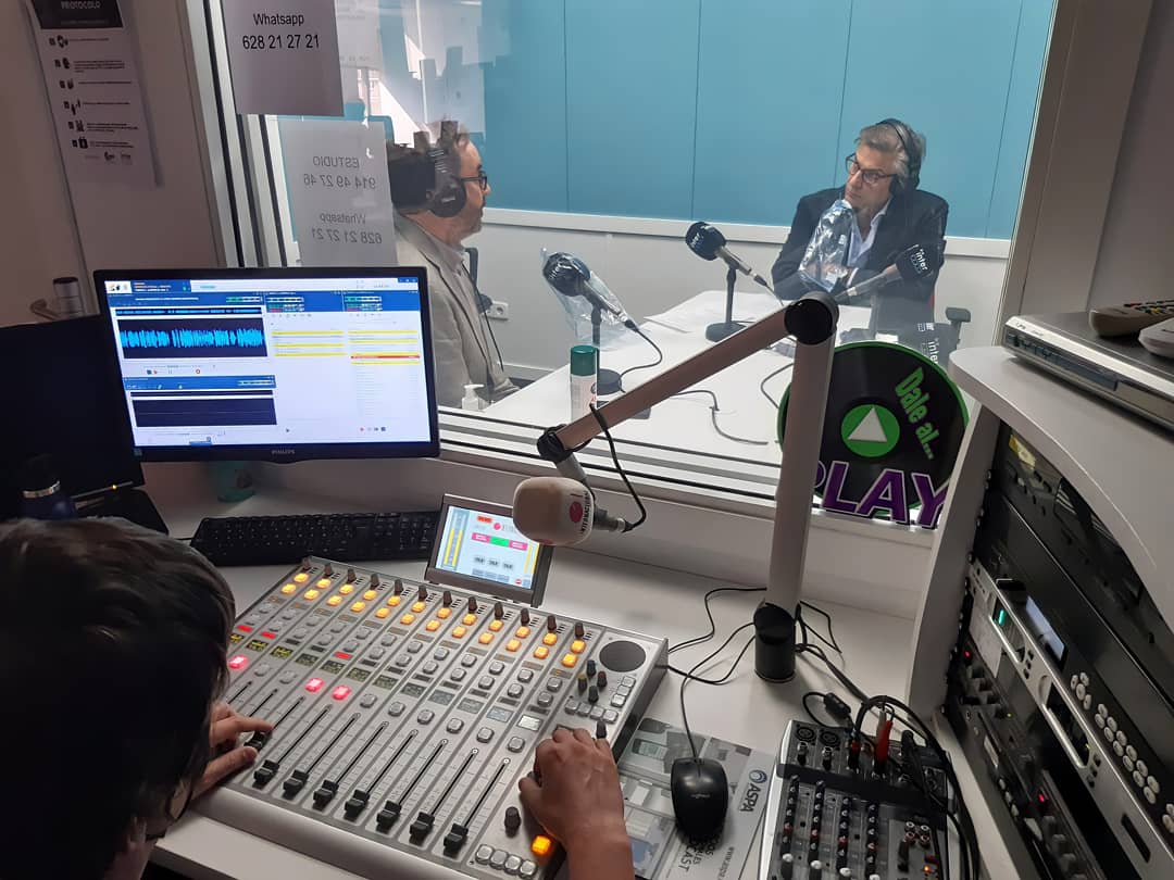 RachidGustavo's tweet image. Fantástico programa @hemisferiosinfo con @Jorge_barrero_f en @radiointer_es 
#Comunicar, #Difundir, #explicar, #entretener, satisface nuestra misión de #Periodistas, y aporta a la #sociedad contenidos y conocimientos esenciales en temas de #Ambiente y #Sociedad