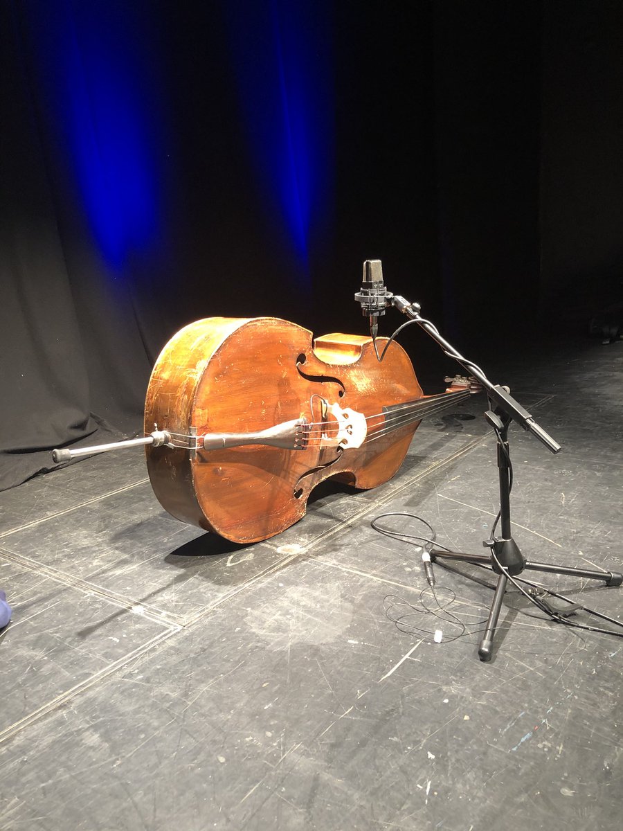 mendelsohntam's tweet image. Fine tuning @oliebrice ‘s Radar Commission for @JazzSouthUK with these phenomenal improvisers @JoYaNdEaRs @nickmalcolm recorded at De Le Warr Pavillion by @TimHProd coming to your internet streaming soon 💻📱📺