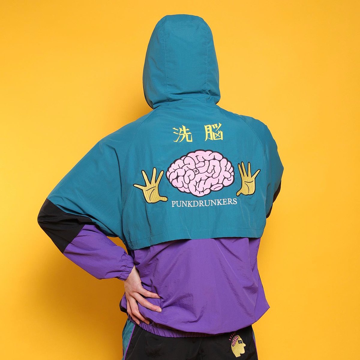 PUNK DRUNKERS 洗脳ナイロンパーカ パンクドランカーズ 洗脳ナイロンパーカ&ショーツ みんな大好きなシャカシャカ系。 ヤバめ