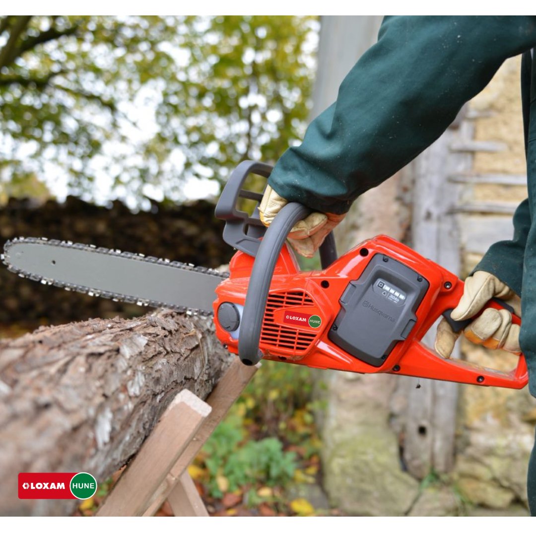 LoxamHune's tweet photo. ¿Necesitas podar, talar un árbol o incluso cortar vigas de madera?.
Para este tipo de trabajos, en los que la #seguridad es fundamental, cuenta con nuestras #motosierras.
Calidad profesional al alcance de todos.
https://t.co/GUV3MxM4xp
#herramientas #alquilerresponsable https://t.co/xMyn0aFKjn