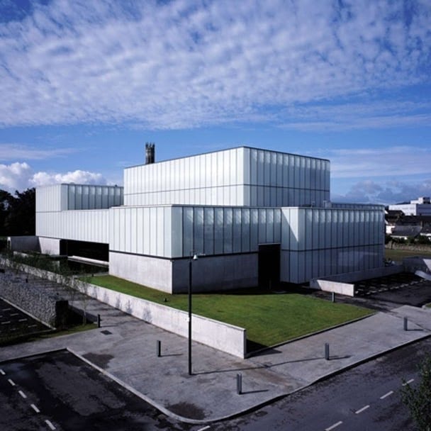 'VISUAL by Terry Pawson Architects is a multifunctional space. It reads as a series of opaque glass volumes, presented on a raised concrete plinth, providing ample day lighting for the galleries in the daytime &amp; forming a contemporary lantern by night. #design #designthinking