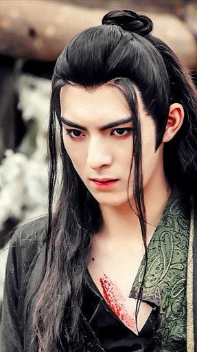 And then there's the Yi City Squad. Let's start with Xue Yang, a sexy murder puppy whose main emotions are Stab and Flirt. Does not make good life choices, but does so in a very compelling way.