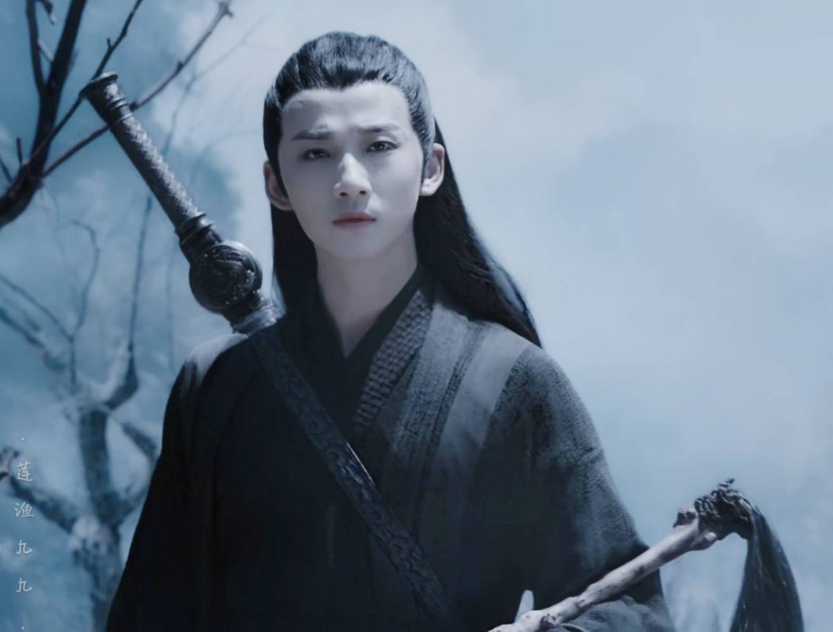 Song Lan, aka Song Zichen, aka the distant snow and cold frost. Gay for Xiao Xingchen, but with Angst.