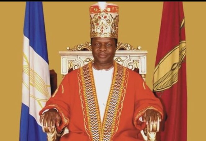 #HappyBirthday to the king 👑 of #bugandakingdom kabaka Ronald Muwenda  Mutebi 11 born today 1955 (66years) ejobuto 🥰 🎂 🎈 #kabaka