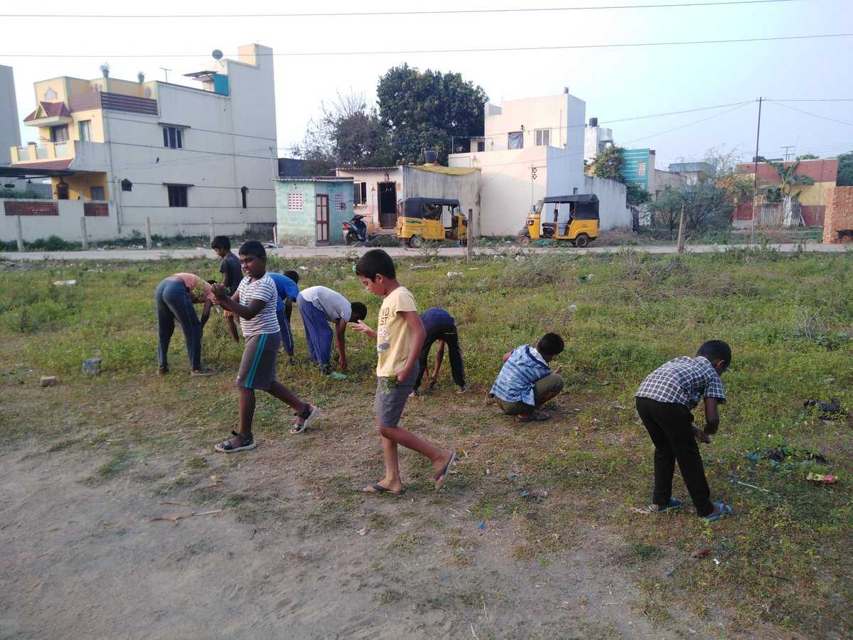 SenthilKumarLo3's tweet photo. Today telugu new year ugadhi and RSS founder Shri. Doctor K.B. Hedgewar  Ji birthday function celebrated in Mangadu nagar during  daily saga routine. https://t.co/BEU9wPZbLi