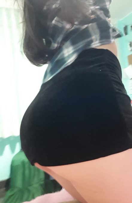 Unas fotos de como me gustar&iacute;a que me desvistieran 👅 Phothos of how I would like someone to take off<a href="/tag/hot"class="tags"><span>#hot</span></a><a href="/tag/porn"class="tags"><span>#porn</span></a><a href="/tag/ass"class="tags"><span>#ass</span></a><a href="/tag/nudes"class="tags"><span>#nudes</span></a><a href="/tag/onlyfans"class="tags"><span>#onlyfans</span></a><a href="/tag/onlyfansgirl"class="tags"><span>#onlyfansgirl</span></a>