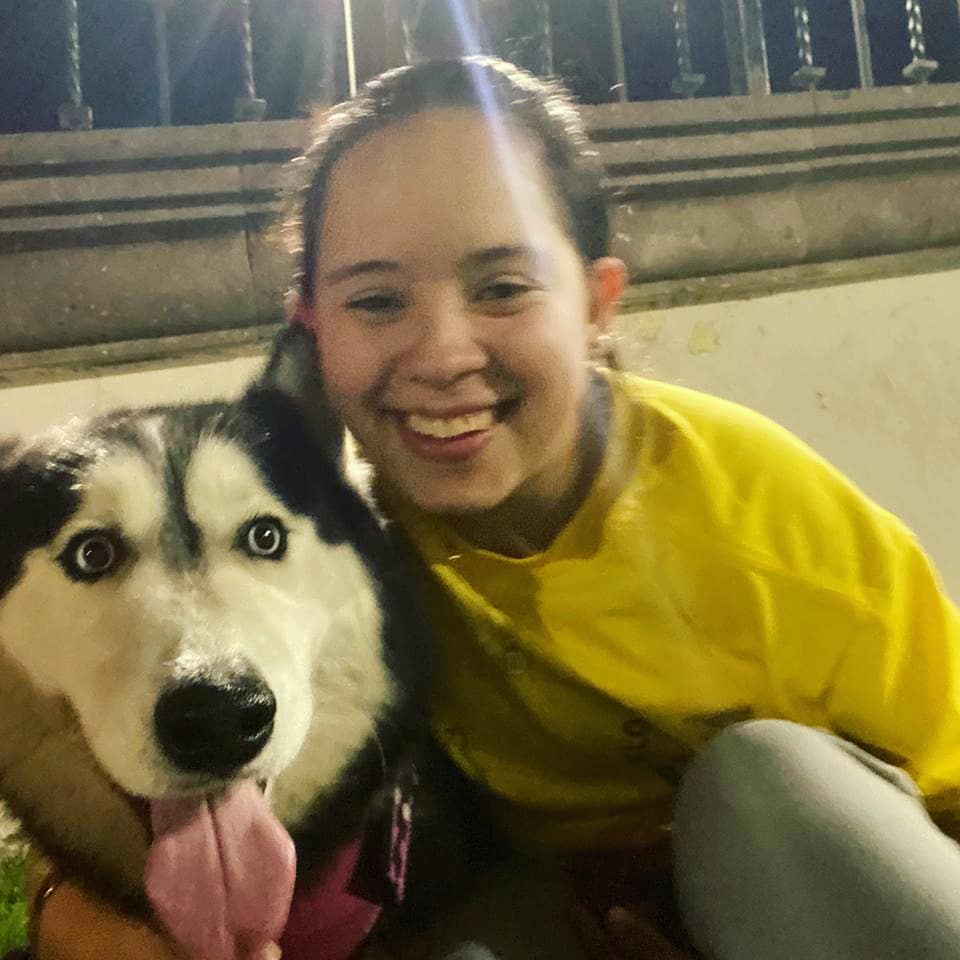 MarielaRdzF's tweet photo. Yo sé que soy pura depresión y así casi siempre, pero hoy fue un buen día, siento una alegría genuina. Trabaje mucho, fui productiva y salí a correr con mis favs. 😘✨🐾💞 #dogmum #doddad #husky #FitnessMotivation https://t.co/ZRZsVHlxn6 https://t.co/HhVolW5Rxg