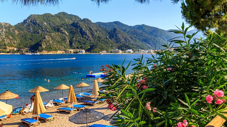 Turkije vaccineert werknemers in toerisme - zpr.io/RxmfG #travmagazine