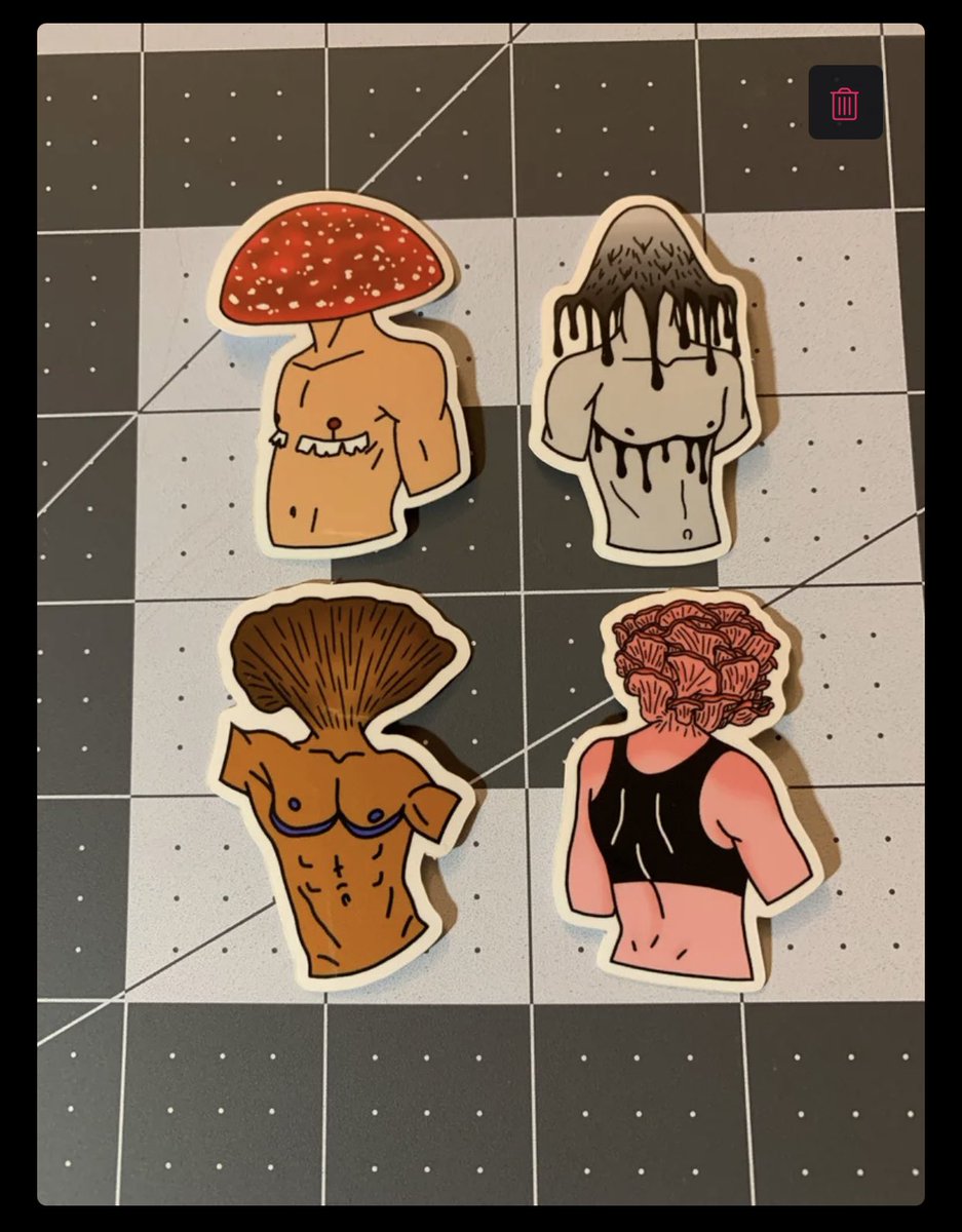 jblossomart's tweet photo. I use my art to help save up for top surgery, name/gender change, and my wedding. Also feel free to message with any questions or customs! Multi-skilled with multimedia! https://t.co/Dt73cQ8wOn