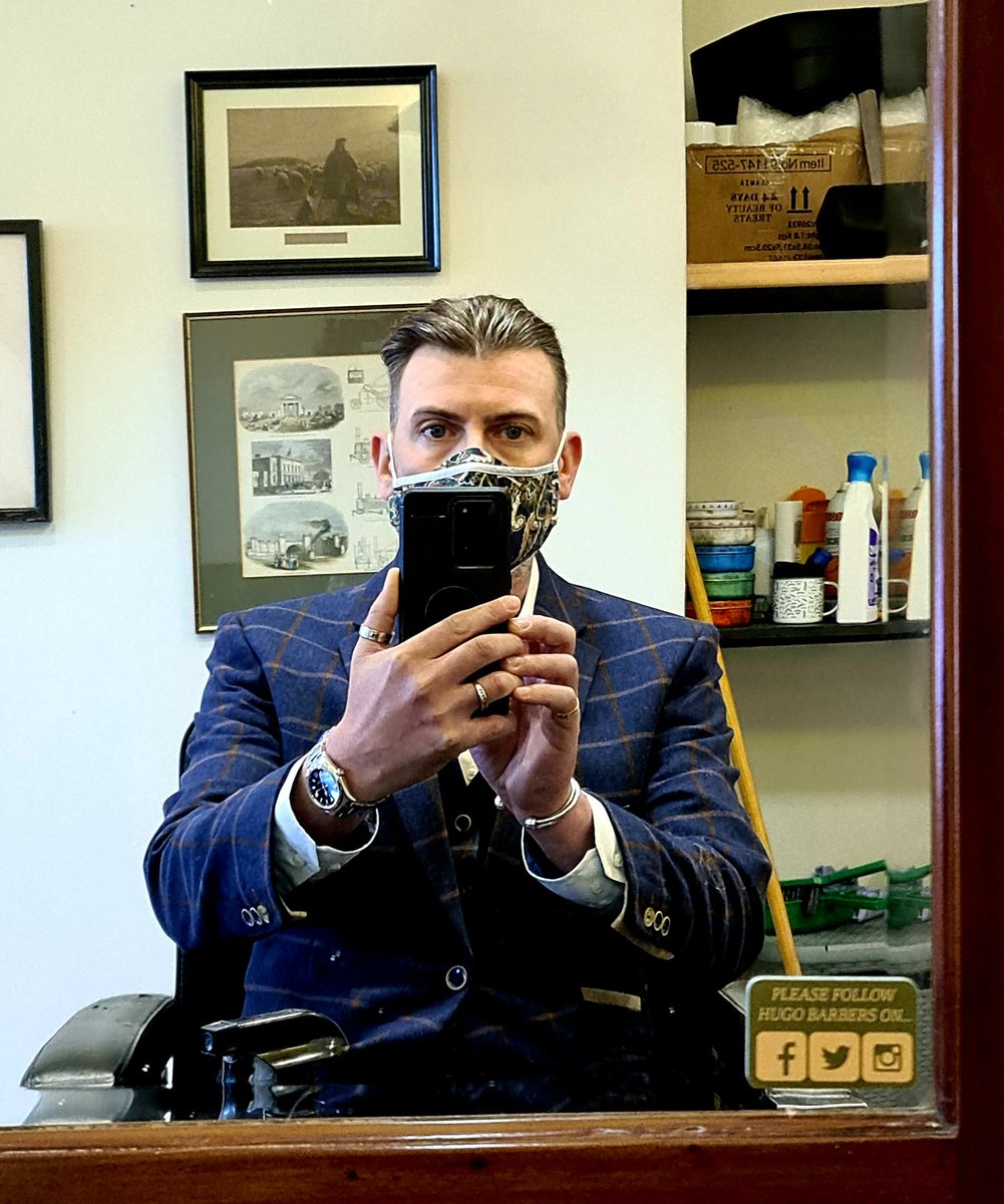 A huge thank you to Ruby <a href="/hugobarbers/">Hugo Barbers</a> for sorting out my 90s Edward Furlong lockdown hair issue 🙏
Superb work as always 👊
.
.
#Haircut #WorkReady #LockdownLocks  #SupportSmallBusinesses #HugoBarbers #EclecticHound #IndieBiz #LoveLocal #ShopLocal #HelloWinchester
#LeadNotFollow