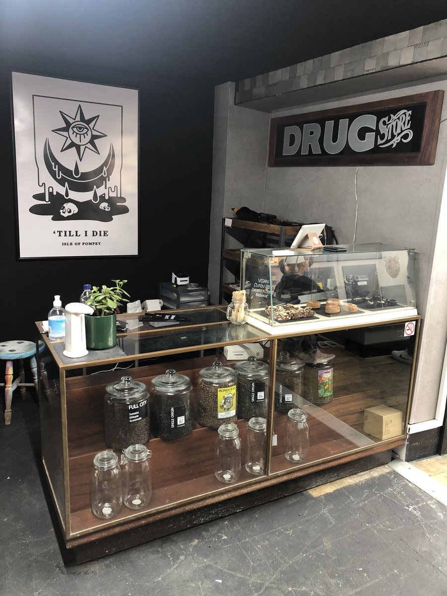 southseafolk's tweet photo. Broadway Coffee opened its doors to the public for the first time yesterday have a read of the new premises. The interiors and atmosphere!
https://t.co/rrpD1zVLBP
#coffeeshop #coffeeculture #southsea #portsmouth #coffeestop #coffeegrinding #independent #independentsouthsea https://t.co/LjjTi5iaMY