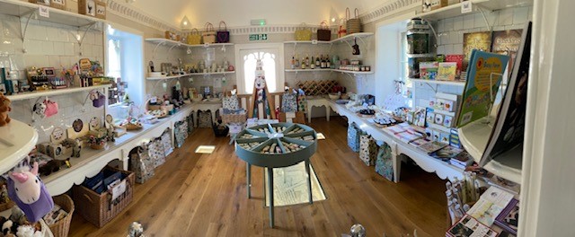sherbornecastle's tweet photo. Let Retail Therapy Commence.... Hooray! Our new Gift shop is open, situated in the Gothic Dairy inside the Tearoom.
#shoplocal
#orchiddesign
#annastilespottery
#ulsterweavers
#baytree
#sdl
#tymeagain https://t.co/9PAiCLwIAU