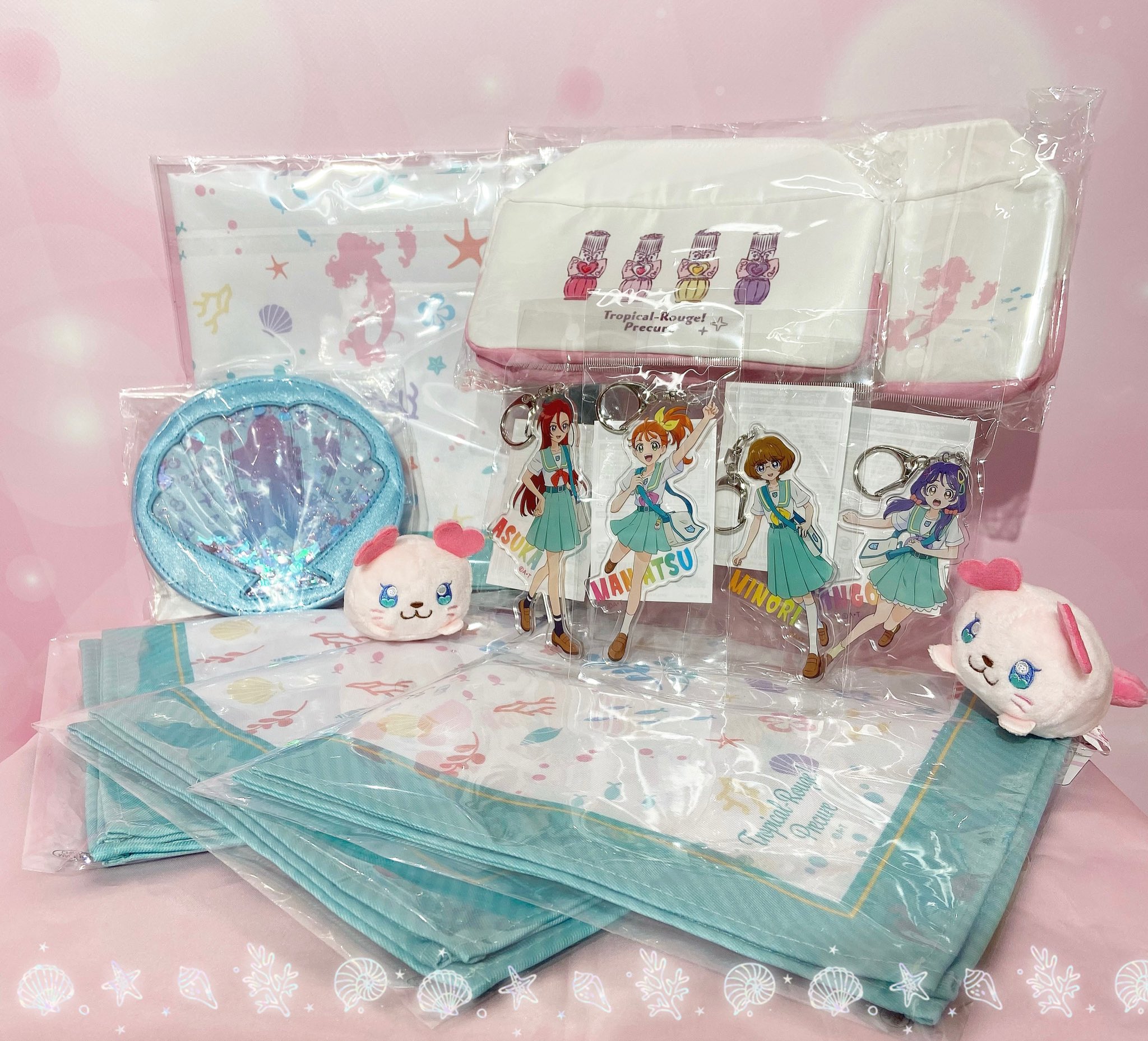 プリキュア プリティストア オススメ プリティストアには元気いっぱいの スクールフェア シルエットがかわいい マーメイドシェルミラー くるるんグッズもたくさんあるよ みんなもグッズを集めて楽しんじゃおう 在庫は各店舗に直接お