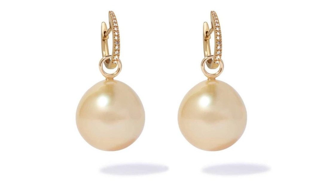 Pearls aplenty. Channel the likes of Kamala Harris and invest in a pair of timeless pearls. Visit our online edit to find the perfect ones for you: bit.ly/3uGeAzi