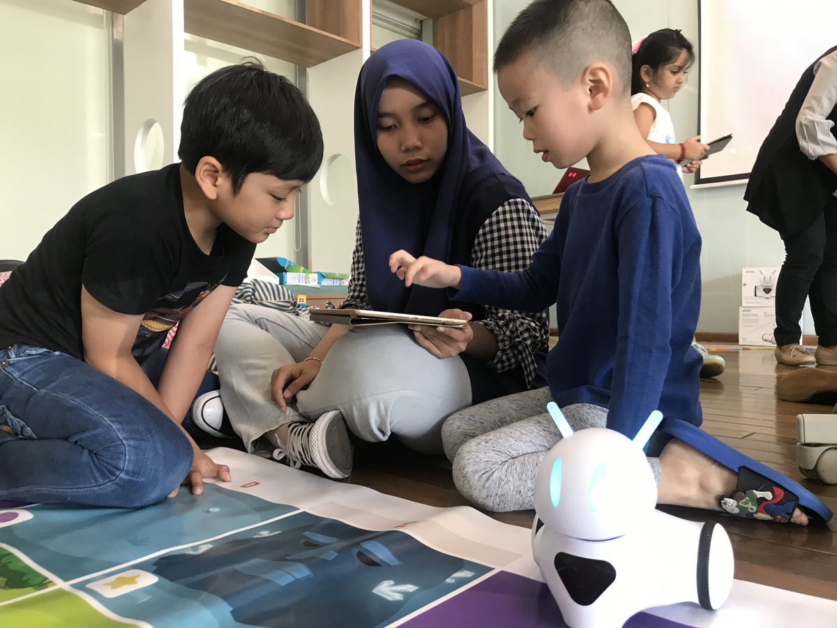 The usage of Photon in classrooms is very captivating and it is immediately gratifying to the students as it engages them in a new and exciting way to learn. 

#programming #coding #robot #kids #technology #tech #codingforkids #programmingforkids #learning #robot #education