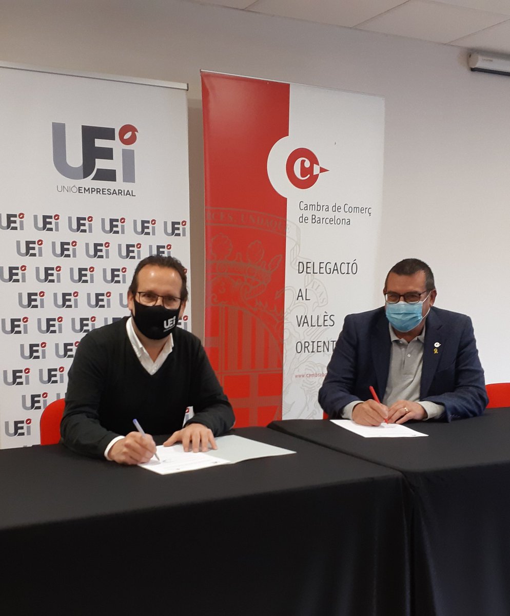 La Unió Empresarial i la <a href="/CambraVallesOr/">Cambra del Vallès Oriental</a> van signar ahir un conveni de col·laboració 📄

L’objectiu és treballar colze amb colze per a la promoció econòmica i social del #VallèsOriental 📊

📸 Acte de signatura amb 
<a href="/JAARCL/">Jaume Aragall 🎗</a> i <a href="/Quimcolom1/">Quim Colom 🎗</a> 

#UEI #Economia #Cambra #Comerç #Acord