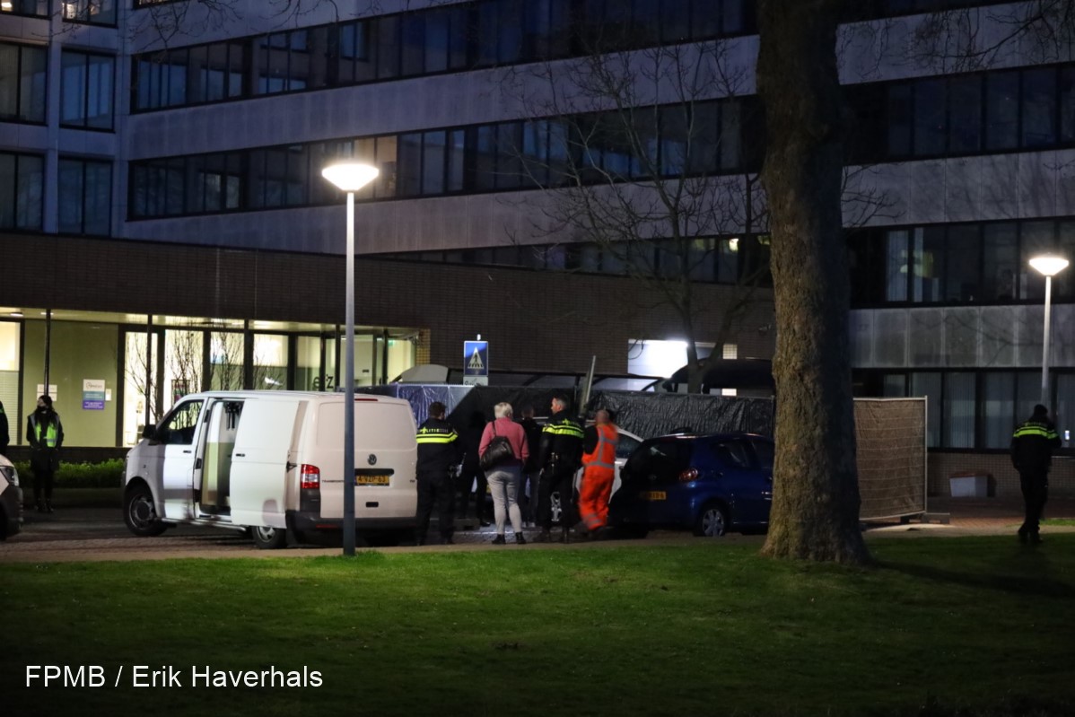 Overleden man op straat aangetroffen bij het ETZ in Waalwijk -..